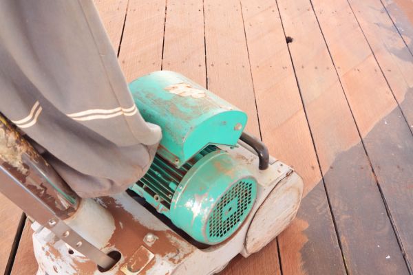 Cost of Cedar Deck Sanding in Encinitas